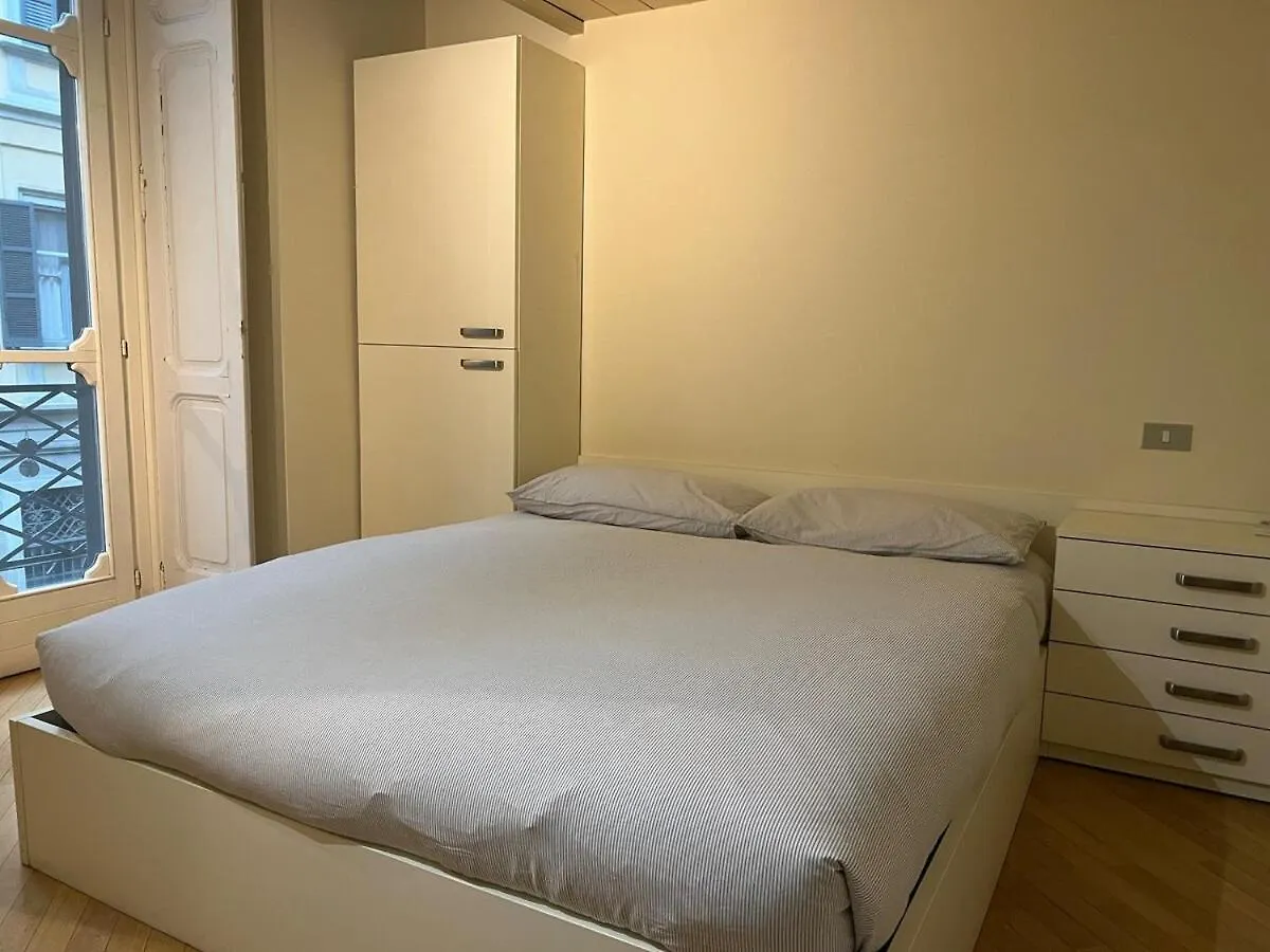 Cozy Apartment In Brera Milan Italy