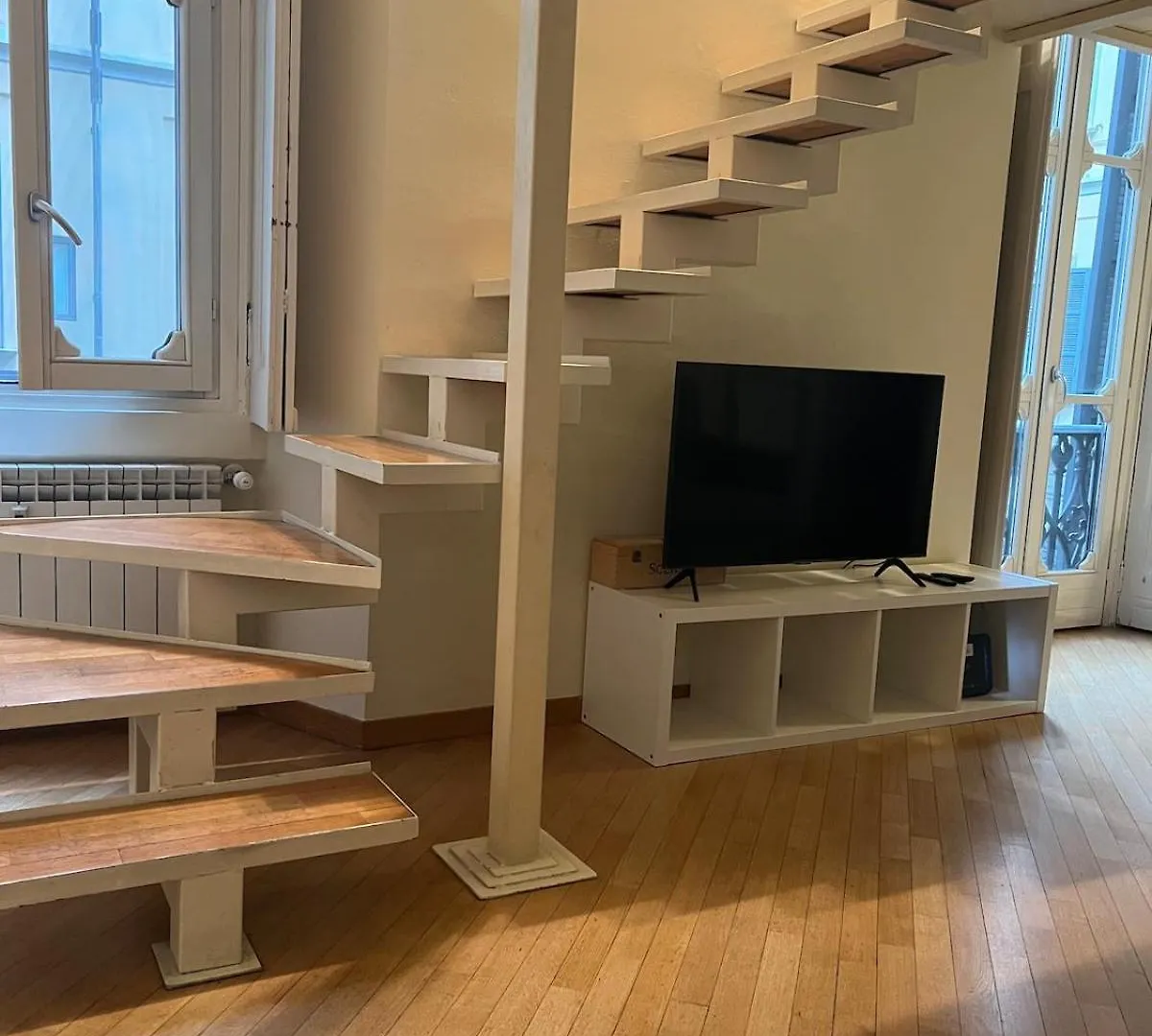 Cozy Apartment In Brera Milan